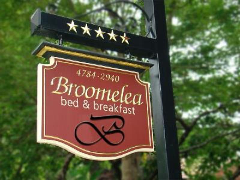 לאורה Broomelea Bed & Breakfast מראה חיצוני תמונה